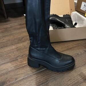 9.5 women’s knee high boot